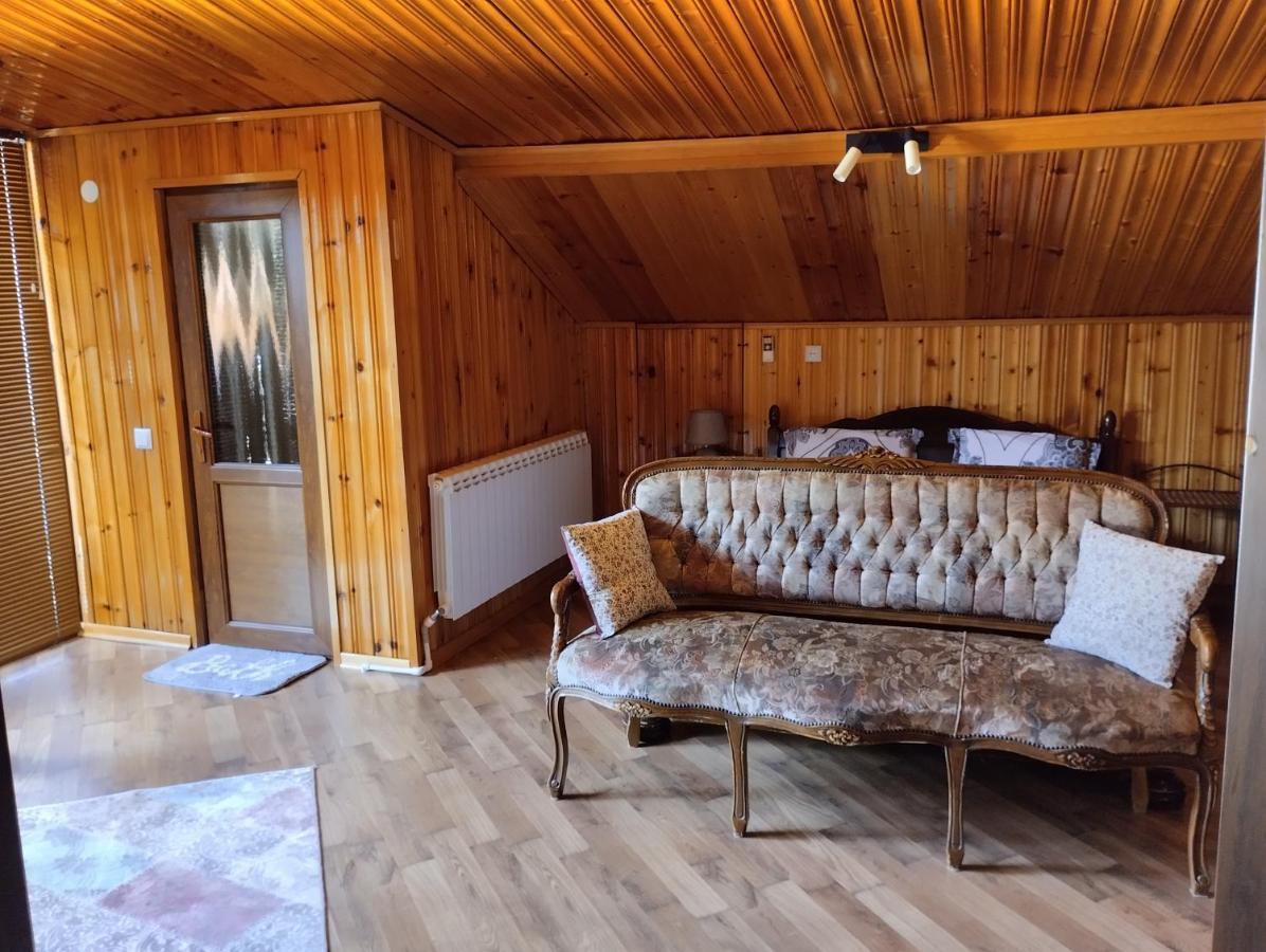 House In Borjomi Hotel Exterior photo